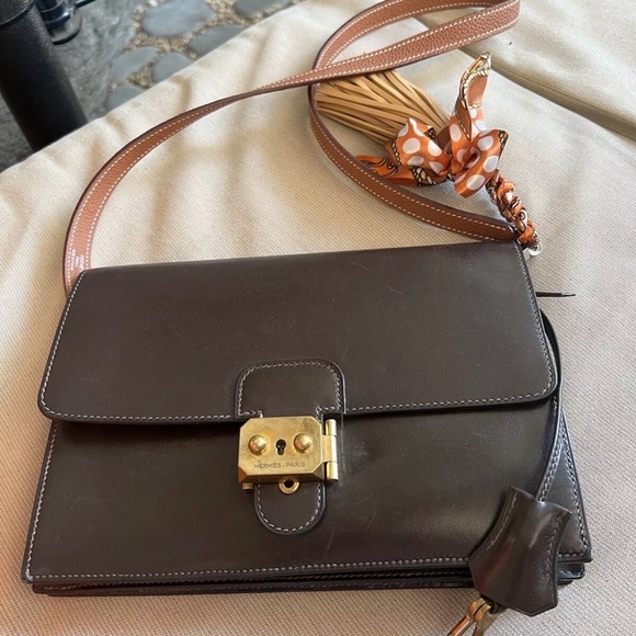 Vintage AUTH HERMES Pochette Clutch Box Leather@Clochette and two keys. - Picture 2 of 12